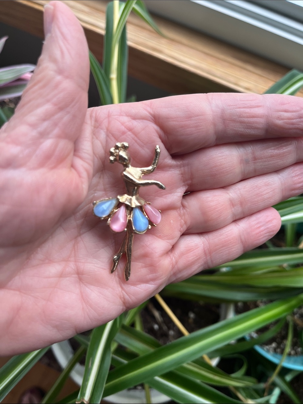 Vtg MCM Dancing Ballerina Dancer Petalette Brooch Pin Gold Tone Lt Pink/Blue